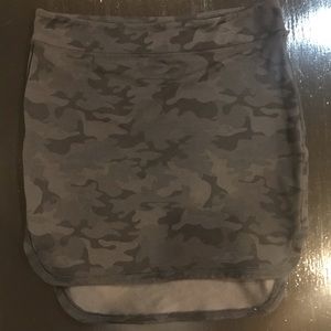 Lululemon SKIRT-not a skort Black Camo